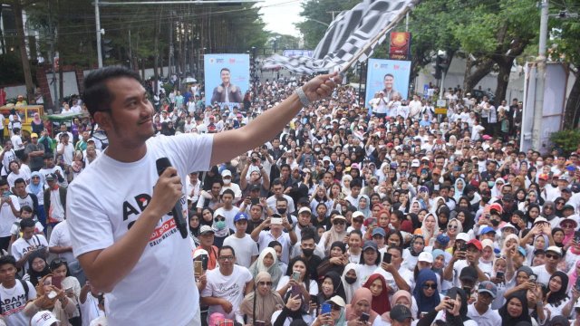 Calon Walikota Makassar Andi Seto Asapa (ASA) Melepas Ribuan Peserta Jalan Sehat 