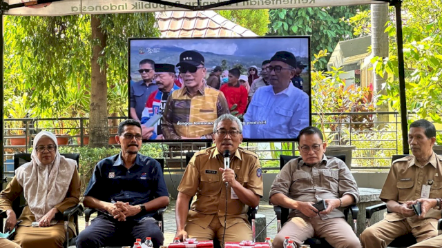 Dinas Tanaman Pangan Hortikultura dan Perkebunan (DTPHBun) Provinsi Sulawesi Selatan terus berupaya mendorong keberlanjutan program Mandiri Benih, sebuah inovasi penting yang sesuai dengan arahan Penjabat Gubernur Sulsel, Prof. Zudan Arif Fakrulloh. 
