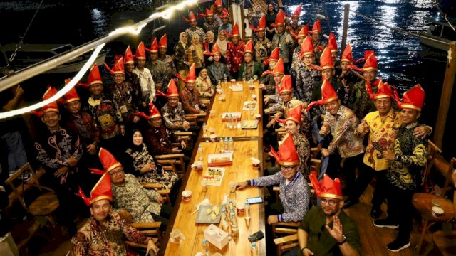 Danny Pomanto Perkenalkan Potensi Wisata Bahari Makassar di F8