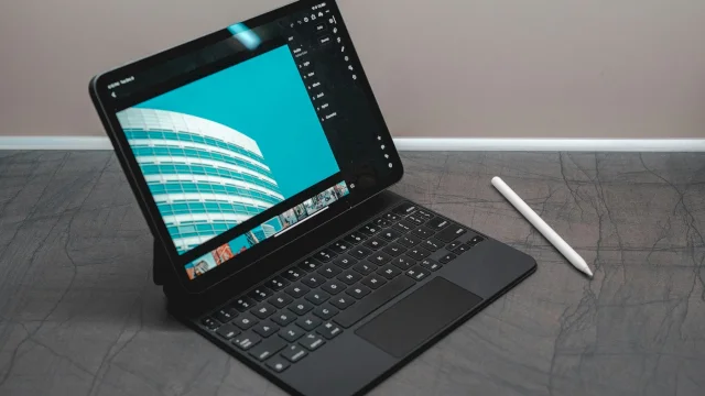 Bagaimana iPad Mengubah Cara Kerja Kreator dengan Inovasi Desainnya