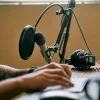 Cara Cerdas Menghasilkan Uang dari Podcast dan Membangun Bisnis Sukses