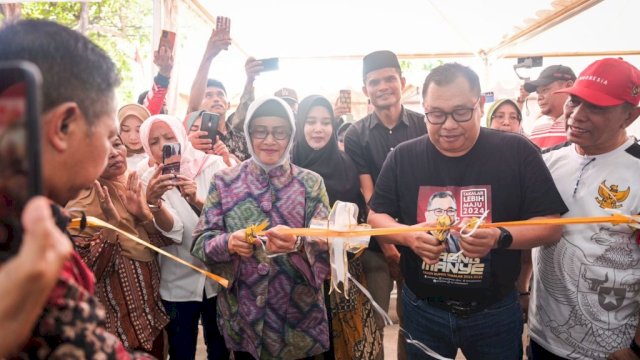 Indira Yusuf Ismail Resmikan Warung Coto Akbar Daeng, Dukung Branding “Makassar Kota Makan Enak”