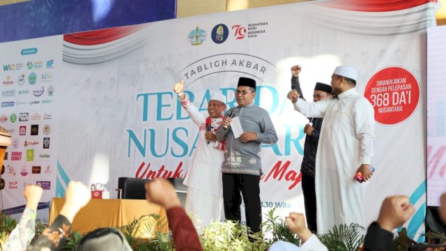 Danny Pomanto Tekankan Pentingnya Program Jagai Anakta dalam Pelepasan Dai Nusantara