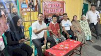 Bersama Ketua Nasdem Makassar, ASA Beri Bantuan Ke  Warga Korban Kebakaran