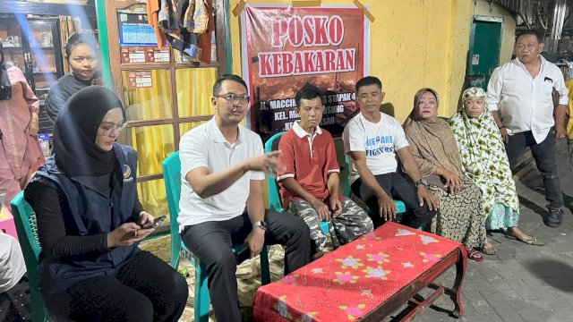 Bersama Ketua Nasdem Makassar, ASA Beri Bantuan Ke  Warga Korban Kebakaran