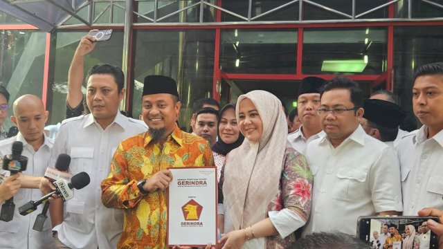 Gerindra Resmi Serahkan B1 KWK ke Andi Sudirman – Fatmawati untuk Pilgub Sulsel
