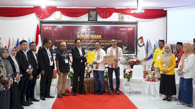 Fauzi-Ajie Resmi Daftar ke KPU Luwu Utara, Diusung 4 Partai Politik