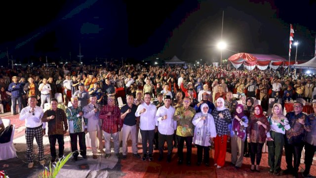 Antusiasme Warga Tallo dan Ujung Tanah Sambut Wali Kota Danny Pomanto di Pesta Rakyat HUT RI