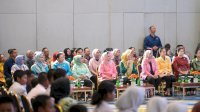 Indira Yusuf Ismail dan Wali Kota Makassar Dampingi Ibu Negara Sosialisasi Bahaya Narkoba di Hadapan Pelajar