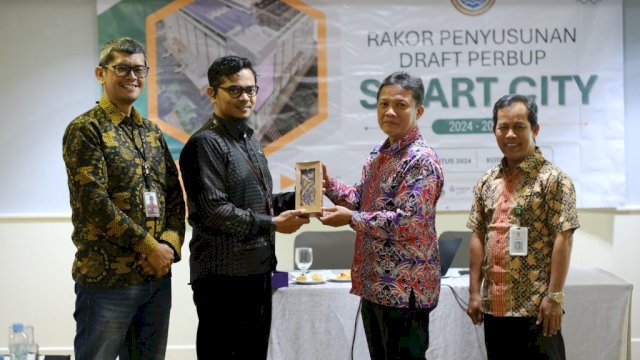 Pemkot Makassar Paparkan Penyusunan Draft Smart City kepada Pemkab Tangerang