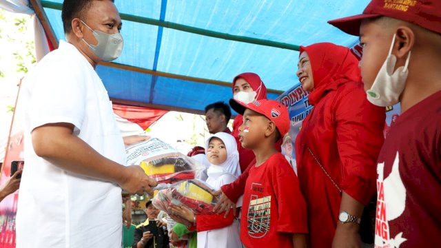 Program Seragam Gratis Dipuji, Tokoh Pendidikan Sebut Ilham Azikin Sebagai Bupati Visioner