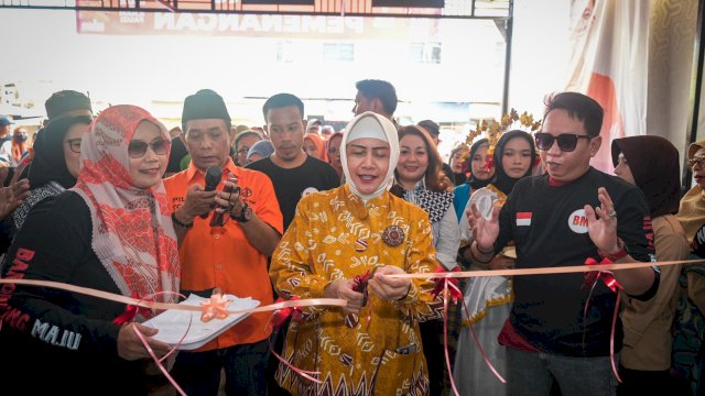 Komunitas Barombong Deklarasikan Dukungan untuk Pasangan Indira-Ilham di Pilwalkot 2024