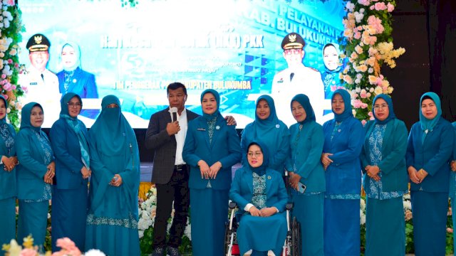 Meriah Puncak Peringatan HKG PKK ke-52 di Bulukumba