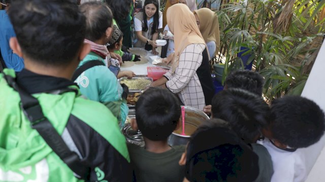 Tim Muda SEHATI Berbagi Di Jumat  Berkah