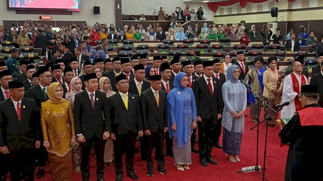 84 dari 85 Anggota DPRD Sulsel Terpilih Resmi Dilantik