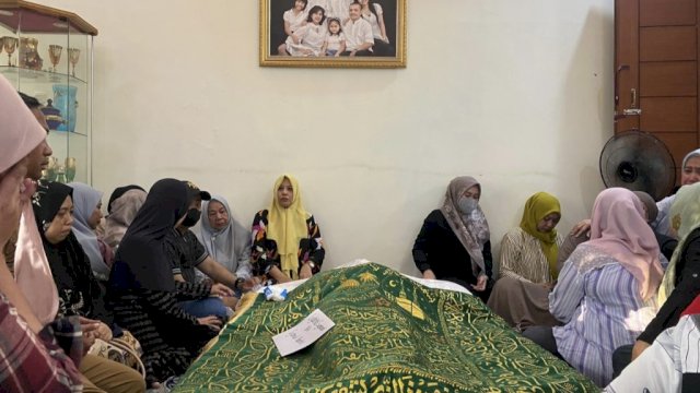 Wali Kota Makassar Sampaikan Belasungkawa atas Meninggalnya Camat Ujung Pandang