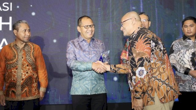 Danny Pomanto Terima Penghargaan Nasional Apresiasi Tokoh Indonesia 2024