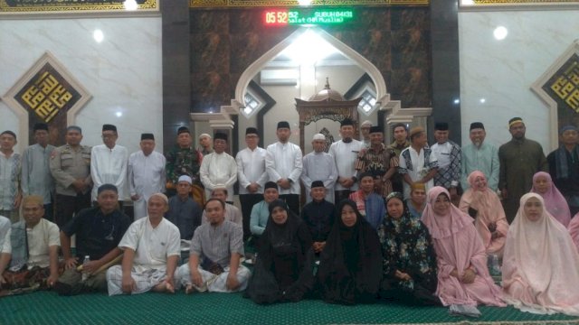 Pjs Wali Kota Makassar Serukan Sosialisasi Pilkada yang Bijak dan Damai di Rapat Paripurna Pertama
