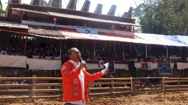 Danny Pomanto Tegaskan Komitmen Lestarikan Budaya Toraja di Acara Ada’ Ma’Pasilaga Tedong