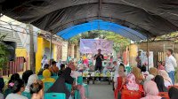 Dihadapan Warga Tamamaung, Andi Seto Asapa Gratis  Seragam Perlengkapan Sekolah
