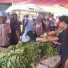Rezki Mulfiati Blusukan di Pasar Maricaya, Bawa Program SEHATI dan Pesan Perubahan untuk Makassar