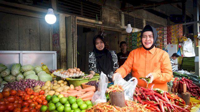 Indira Yusuf Ismail Janji Benahi Infrastruktur Pasar Panakkukang untuk Kenyamanan Pedagang