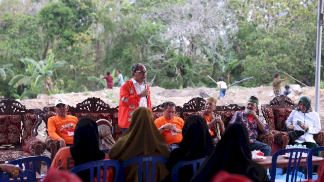 Antusias Warga Sidrap dalam Tradisi Mappadendang Bersama Cagub Sulsel, Danny Pomanto