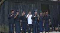 Danny Pomanto Terima Gelar Kehormatan dari Ketua Adat Ammatoa di Kajang