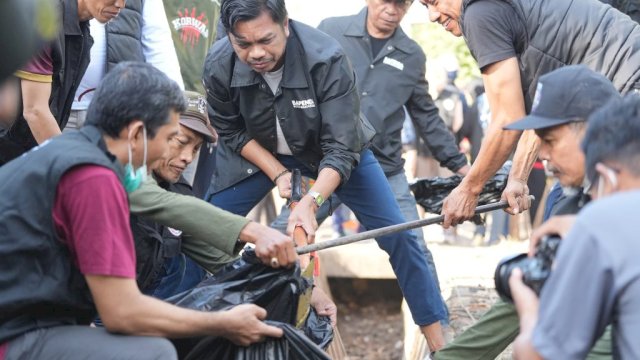 Pemkot Makassar Laksanakan Program Sabtu Bersih, Siap Dapatkan Piala Adipura Lagi