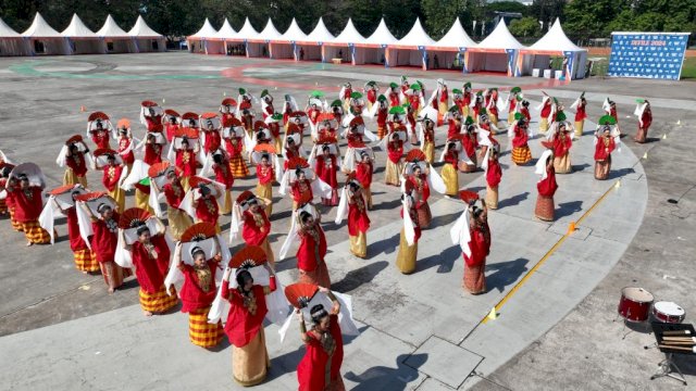 Kemeriahan HUT ke-417 Kota Makassar: Penampilan Drum Corps dan Tari Butta Kalabbirangku