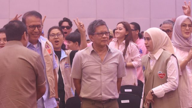 Debat Publik Kedua Pilwalkot Makassar Hadirkan Pandangan Kritis Rocky Gerung