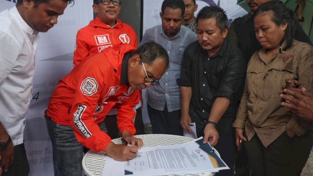 Danny-Azhar Teken Pakta Integritas Berantas Korupsi, Komitmen Tegas untuk Pemerintahan Bersih