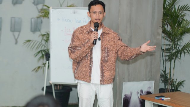 Ilham Ari Fauzi Dorong Milenial dan Gen Z Gunakan Hak Pilih untuk Masa Depan Makassar
