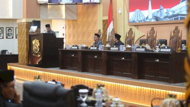 Pj Sekda Makassar Hadiri Rapat Paripurna Bahas Pemandangan Umum Fraksi