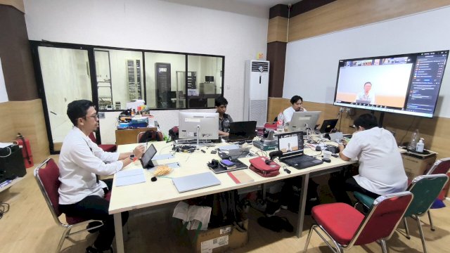 Plh Kadiskominfo SP Sulsel Bahas Pentingnya Etika Digital dalam Webinar Nasional