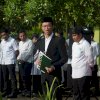 Ilham Ari Fauzi Pimpin Upacara Hari Guru, Tegaskan Pentingnya Pendidikan Berbasis Karakter