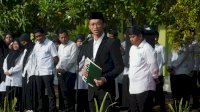 Ilham Ari Fauzi Pimpin Upacara Hari Guru, Tegaskan Pentingnya Pendidikan Berbasis Karakter