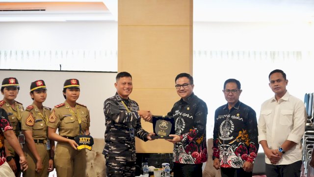 Sekda Sulsel Sambut Taruna Akademi Angkatan Laut dalam Misi Latihan dan Sosialisasi
