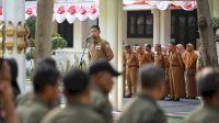 Pj Wali Kota Makassar, Tegaskan Pentingnya Kekompakan dan Kebersamaan dalam Apel Pagi