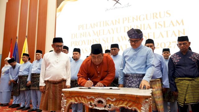 Sekda Jufri Rahman Resmi Pimpin DMDI Sulawesi Selatan Periode 2024&ndash;2027