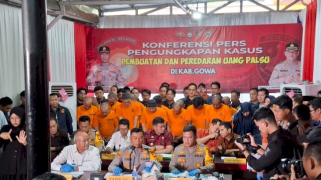 17 Orang Ditetapkan Tersangka, Polisi: Bahan Baku UPAL dari China, dan Telah Beredar di Sejumlah Daerah