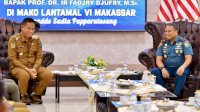 Diajak Keliling Lantamal VI, Prof Fadjry Djufry Kenang Masa Kecil dan Lihat Layanan Hyperbaric Chamber RSAL