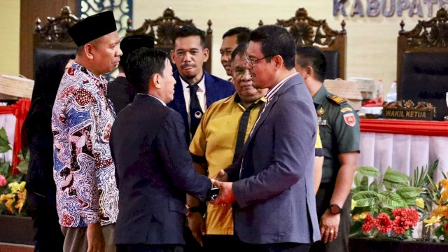 DPRD Bulukumba Tetapkan Bupati-Wabup Terpilih dan Umumkan Akhir Masa Jabatan Andi Muchtar Ali Yusuf-Andi Edy Manaf
