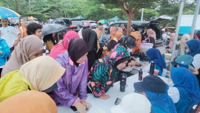 Pasar Murah IWAPI Bulukumba, Andi Edy Manaf Apresiasi Dukungan untuk Masyarakat