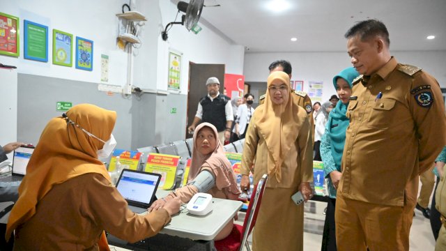 Pj Gubernur Sulsel Luncurkan Program Pemeriksaan Kesehatan Gratis di Puskesmas Tamalate