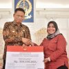 Pemprov Sulsel dan Kemensos RI Salurkan 3.000 Paket Bantuan untuk Korban Banjir