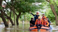 Banjir Terparah di Makassar: Wali Kota Danny Pomanto Tinjau Lokasi dan Koordinasikan Bantuan