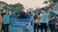 Anggota DPRD Sulsel Serahkan Bantuan Hand Traktor untuk Petani di Sinjai