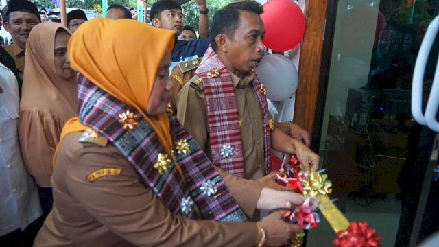 Resmikan Kantor Desa Buntu Buangin, Bupati Sidrap Tegaskan Komitmen Pelayanan Publik