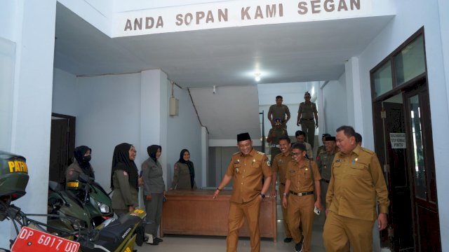 Hari Pertama Kerja, Bupati Luwu Sidak Sejumlah OPD untuk Cek Disiplin dan Pelayanan